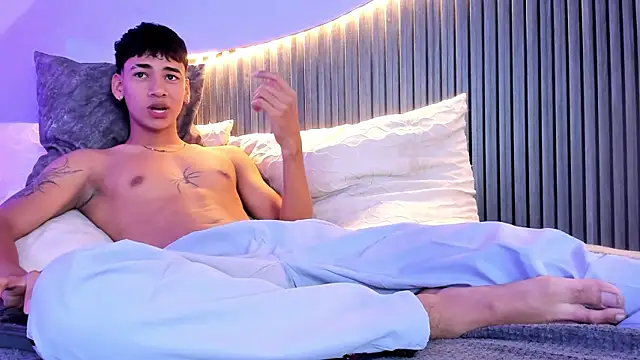 Dominic ghost online show from 11.08.25