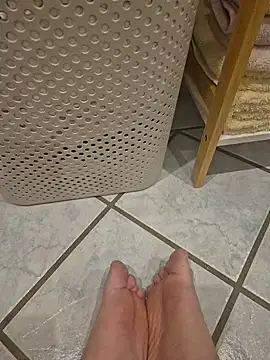 Snapshot of jokoo6 chatting on 11.17.25 jokoo6 online show from 11.17.25