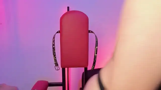 elowen halley1 online show from 02.28.26