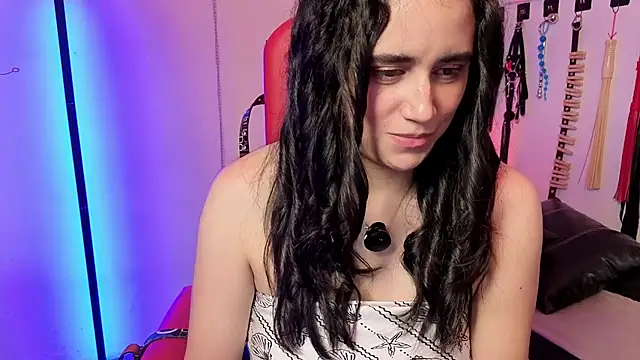 Snapshot of elowen_halley1 chatting on 03.29.26 elowen halley1 online show from 03.29.26