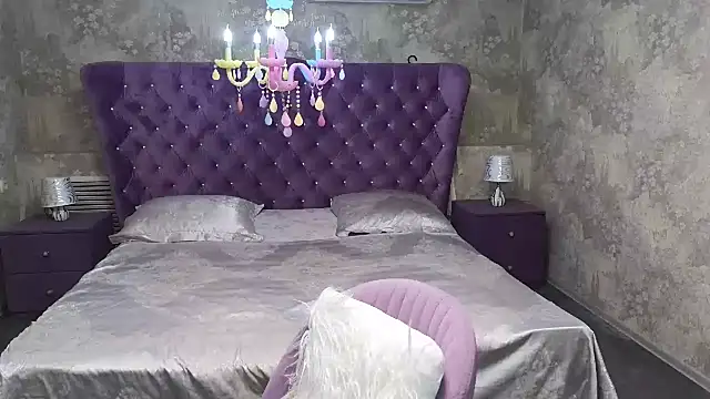 Eloisa Eliot online show from 10.10.25