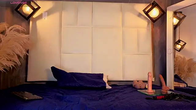 Liam forest  online show from 12.17.25