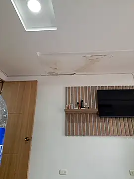 sarah garcia  online show from 11.01.25