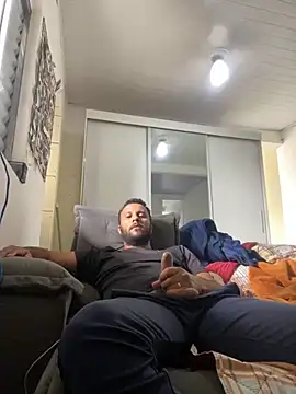 Snapshot of RodrigoBarbudoMT chatting on 11.04.25 RodrigoBarbudoMT online show from 11.04.25