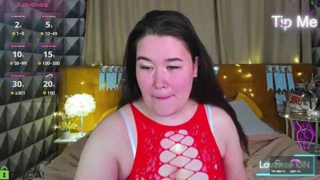 Snapshot of Tara_Torres chatting on 10.07.25 Tara Torres online show from 10.07.25