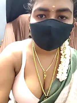 Snapshot of Tamil_Lotus chatting on 10.23.25 Tamil Lotus online show from 10.23.25