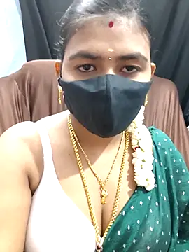 Snapshot of Tamil_Lotus chatting on 11.10.25 Tamil Lotus online show from 11.10.25