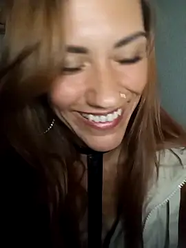 Snapshot of SlimBellaa chatting on 09.13.25 SlimBellaa online show from 09.13.25