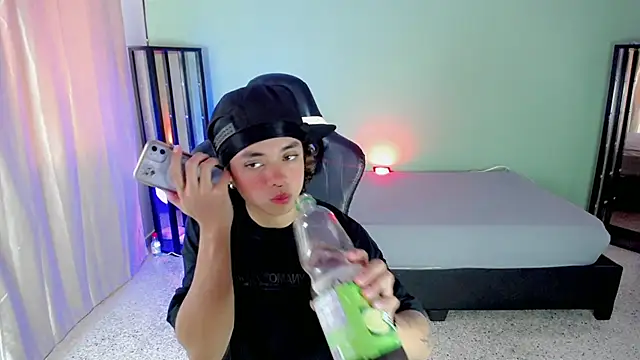 Stein  online show from 10.03.25