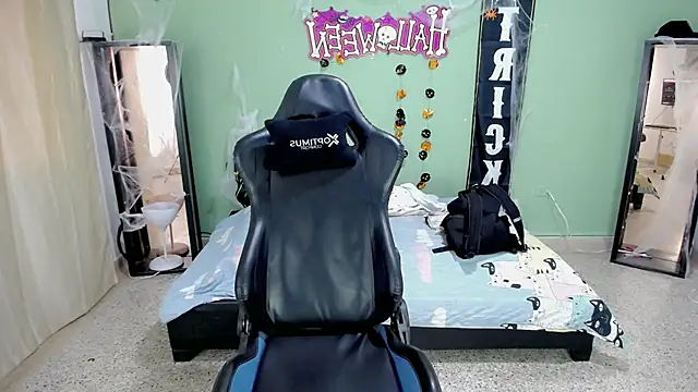 Stein  online show from 10.28.25