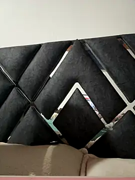 LiaCollings online show from 10.25.25