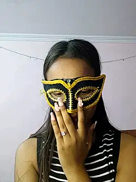 Snapshot of Hotty_Shona93 chatting on 10.31.25 Hotty Shona93 online show from 10.31.25