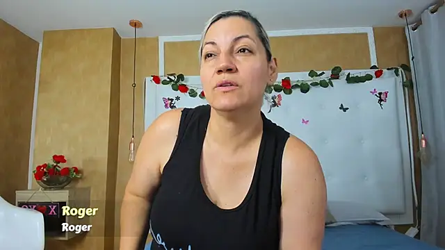 Heidy milf online show from 02.21.26