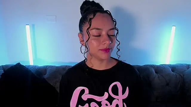 Angellit Afrodita  online show from 12.02.25