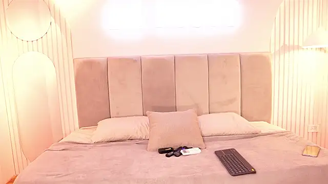 pinkloly online show from 10.02.25