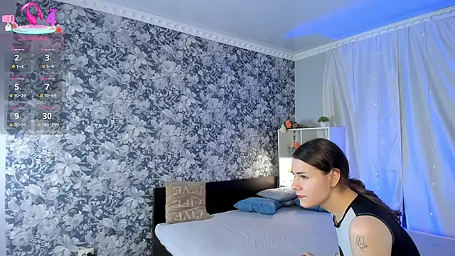 Laila Blarr online show from 09.13.25