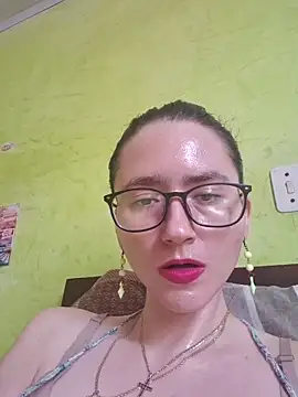 Linda Hot13 online show from 10.23.25