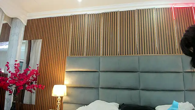 Sophie Calloway online show from 09.30.25