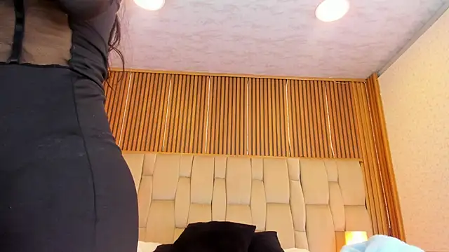 Sophie Calloway online show from 03.21.26