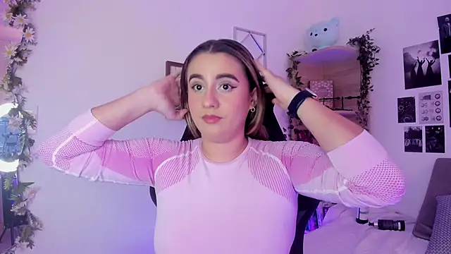 Lana Herondale online show from 09.18.25