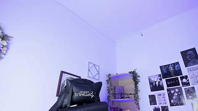 Lana Herondale online show from 10.11.25