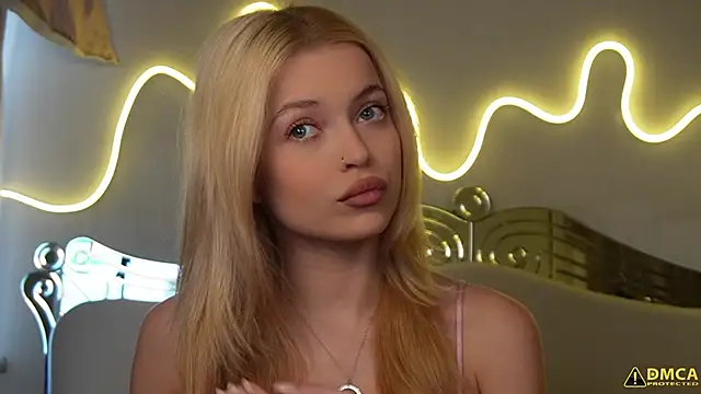 kellypeachcake online show from 11.16.25