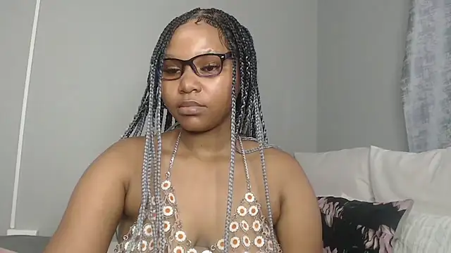 Snapshot of DarrkDeeva68 chatting on 10.21.25 DarrkDeeva68 online show from 10.21.25