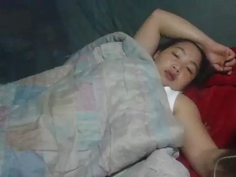 Snapshot of PhamPhung chatting on 10.20.25 PhamPhung online show from 10.20.25