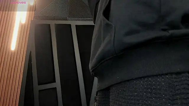 Snapshot of marco_garciia_ chatting on 10.10.25 marco garciia  online show from 10.10.25