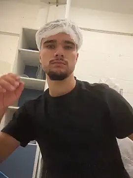 Snapshot of los_freaky chatting on 10.05.25 los freaky online show from 10.05.25