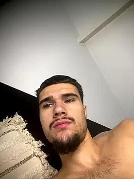 Snapshot of los_freaky chatting on 10.06.25 los freaky online show from 10.06.25