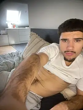 Snapshot of los_freaky chatting on 11.10.25 los freaky online show from 11.10.25