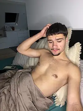 Snapshot of los_freaky chatting on 11.18.25 los freaky online show from 11.18.25