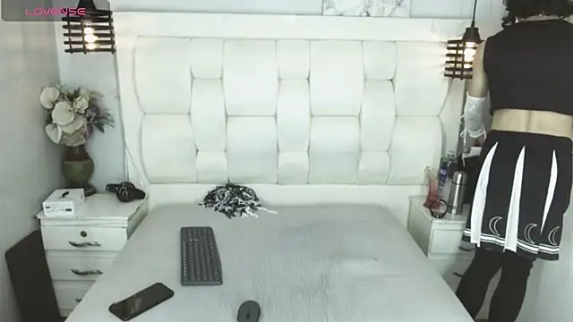 Snapshot of Atley_Dolly chatting on 10.17.25 Atley Dolly online show from 10.17.25