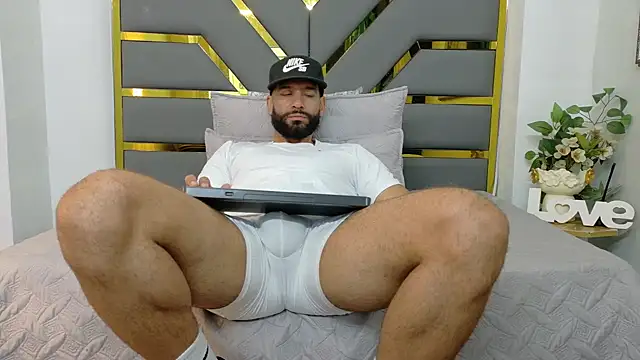 yorbymaxx online show from 10.11.25