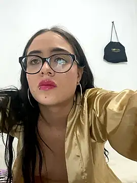 Kitty Pridee online show from 01.17.26