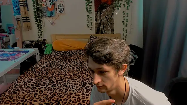 Hate Emotions online show from 09.11.25