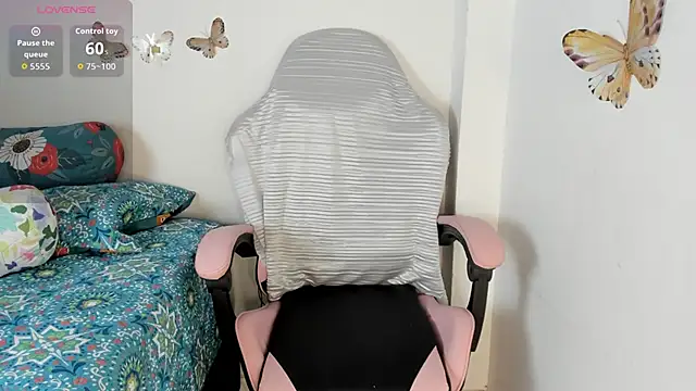 mari-ross online show from 11.10.25