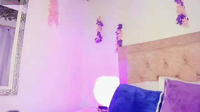 kendra smiitch online show from 10.25.25