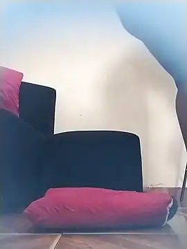 Snapshot of AmbarSmit chatting on 10.17.25 AmbarSmit online show from 10.17.25