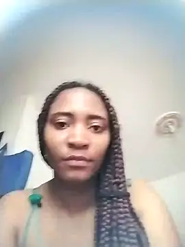 Snapshot of AmbarSmit chatting on 10.21.25 AmbarSmit online show from 10.21.25