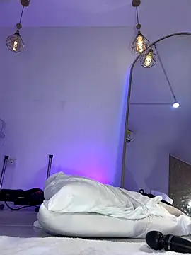 Snapshot of hade_rosse chatting on 11.09.25 hade rosse online show from 11.09.25