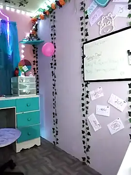 Purple2StayThnxx online show from 11.14.25