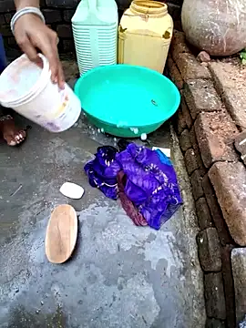 Snapshot of RAYI_Queen_3 chatting on 11.23.25 RAYI Queen 3 online show from 11.23.25