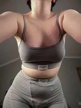 RinaShy online show from 10.08.25