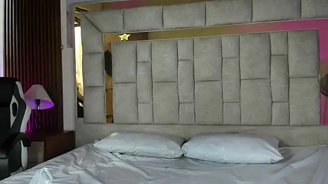 Snapshot of Dulce_Pettit chatting on 09.26.25 Dulce Pettit online show from 09.26.25