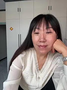 Snapshot of xiaomei-11 chatting on 09.16.25 xiaomei-11 online show from 09.16.25