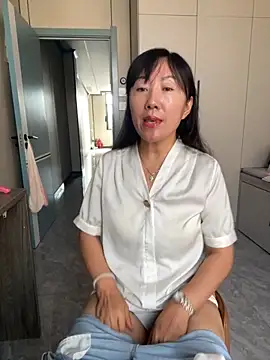 Snapshot of xiaomei-11 chatting on 10.02.25 xiaomei-11 online show from 10.02.25