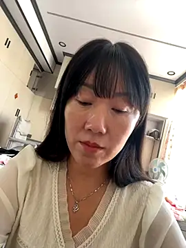 Snapshot of xiaomei-11 chatting on 10.07.25 xiaomei-11 online show from 10.07.25