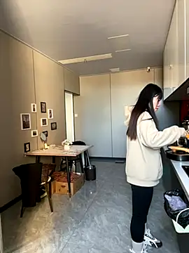 Snapshot of xiaomei-11 chatting on 10.20.25 xiaomei-11 online show from 10.20.25